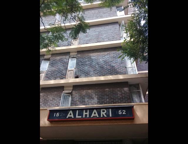 1.5 BEDROOM FLAT SOLD IN SUNNYSIDE